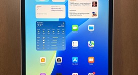 Good
													Apple iPad Pro 11" 4th Gen 2022 - Wi-Fi, Silver, 256 GB, photo 1 of 3
