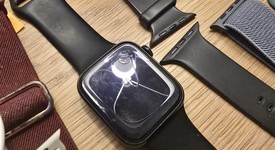 Fair
													Apple Watch SE 2nd Gen 44mm - Midnight, A2723 - GPS, Aluminum, photo 3 of 10