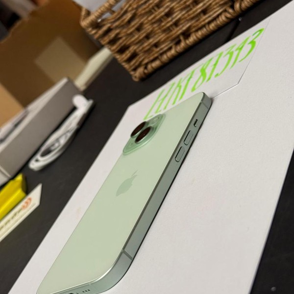 Apple iPhone 15 - Unlocked, 128 GB, Green, A2846