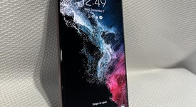 Mint
													Samsung Galaxy S22 Ultra - Unlocked Non-US, Burgundy, 512 GB, 12 GB, SM-S9080, photo 4 of 7