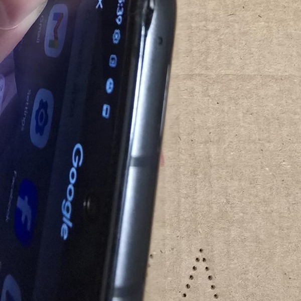 Motorola Razr (2024) - Unlocked, 256 GB, Space Gray, 8 GB