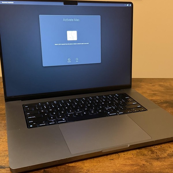 MacBook Pro 2021 - 16 inch - Apple M1 Pro 10-core, Silver, 1 TB, 16 GB