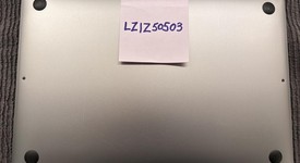 Good
													MacBook Air 2020 - 13" - I3, Gray, 256 GB, 8 GB, photo 5 of 9