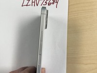 Apple iPhone 16
