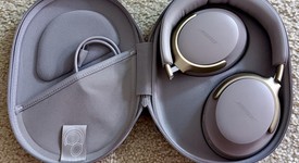 Used
													Bose QuietComfort Ultra Headphones - Sandstone, photo 2 of 4