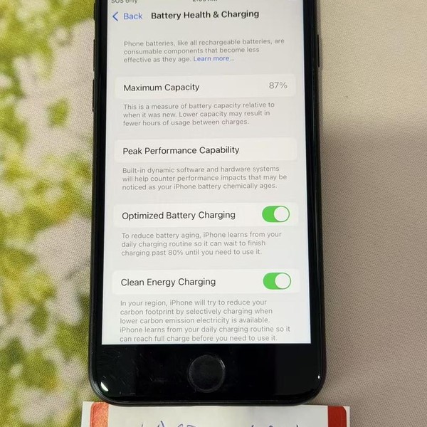 Apple iPhone SE 2nd Gen 2020 - Unlocked, 128 GB, Black, A2275