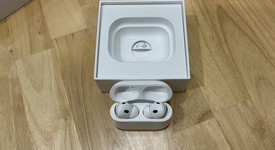 Used
													Apple AirPods Pro 2nd Gen - Lightning, photo 2 of 4