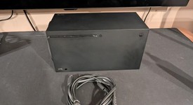 Good
													Xbox Series X (2020) - Black, 1 TB, standard, photo 3 of 8