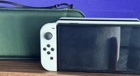 Mint
													Nintendo Switch - OLED - White, 64 GB, photo 5 of 6