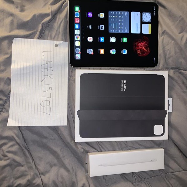 Apple iPad Pro 11 inch 4th Gen 2022 - Wi-Fi, 128 GB, Silver