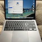 Good MacBook Air 2020 - 13 inch - 128 GB, Gray, 8 GB, Apple M1