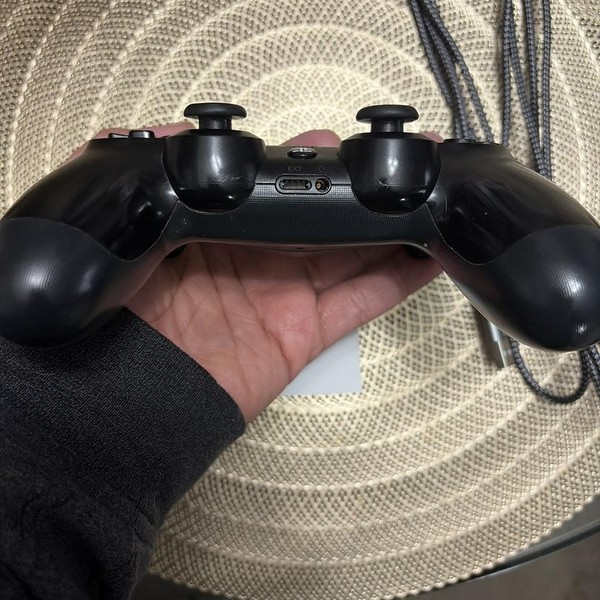 DualShock 4 Wireless Controller - Black