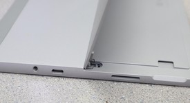 Good
													Microsoft Surface Go 3 - Wi-Fi, Pentium, Platinum, 64 GB, 4 GB, photo 3 of 9