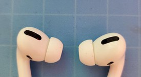 Used
													Apple AirPods Pro - Wireless Case, photo 5 of 5
