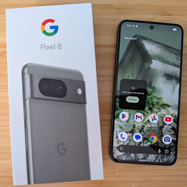 Google Pixel 8 - Unlocked, 256 GB, Hazel, 8 GB, G9BQD, Sub-6 5G
