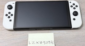 Mint
													Nintendo Switch - OLED - White, 64 GB, photo 4 of 13