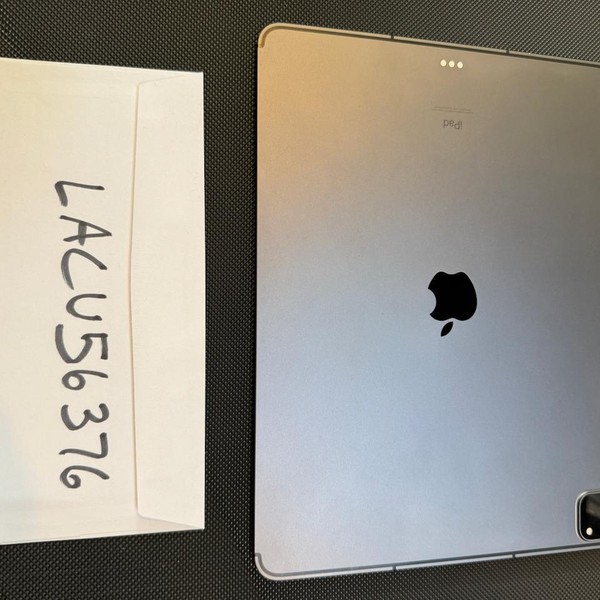 Apple iPad Pro 12.9 inch 5th Gen 2021 - Unlocked, 512 GB, Gray