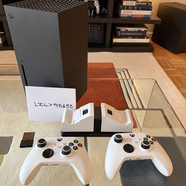 Xbox Series X (2020) - 1 TB, Black, standard