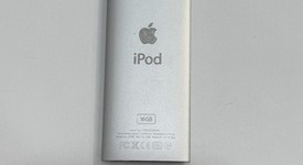 Mint
													Apple iPod Nano 4th Gen - Silver, 16 GB, photo 4 of 4