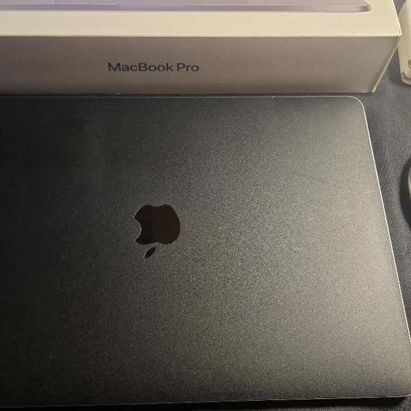 MacBook Pro 2020 - 13 inch - 512 GB, Silver, 8 GB, Apple M1