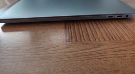 Good
													MacBook Pro 2017 (With Touch Bar) - 15" - I7, Gray, 512 GB, 16 GB, photo 2 of 13