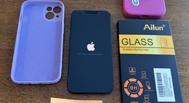 Mint
													Apple iPhone 13 - Unlocked, Midnight, 128 GB, A2482, photo 1 of 23