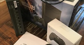 Mint
													Xbox One S (2016) - Green, 1 TB, photo 2 of 6