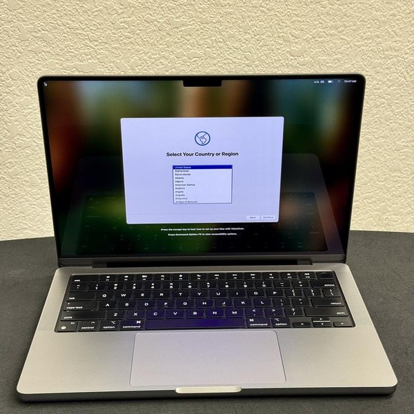 MacBook Pro 2023 - 14 inch - 1 TB, Gray, 16 GB, Apple M2 Pro 12-core