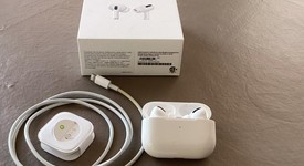 Used
													Apple AirPods Pro - Wireless Case, photo 1 of 2