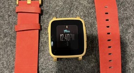 Good
													Pebble Time Steel - Red, photo 2 of 7