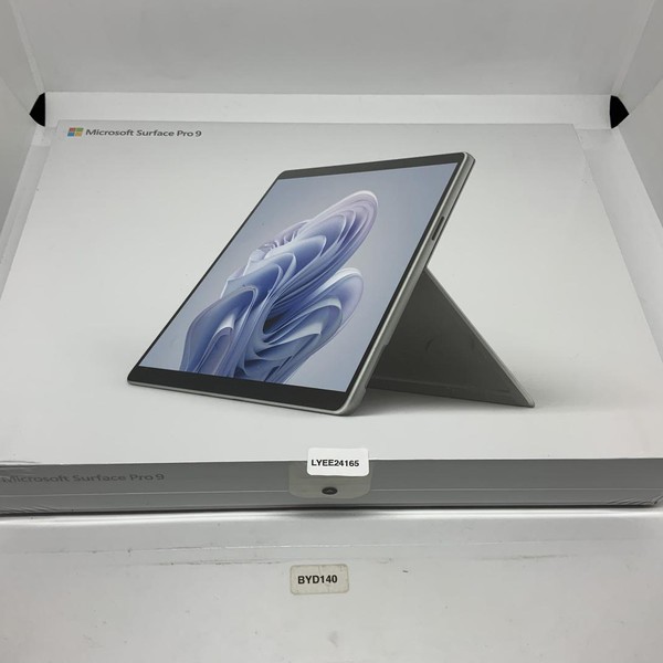 Microsoft Surface Pro 9 - Wi-Fi, 1 TB, Platinum, 16 GB, Intel Core i7, Wi-Fi