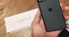 Mint
													Motorola Edge Plus (2023) - Unlocked, Black, 512 GB, 8 GB, photo 5 of 6