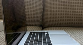 Mint
													MacBook Air 2025 (M4) - 15" - Apple M4, Silver, 256 GB, 16 GB, photo 5 of 9