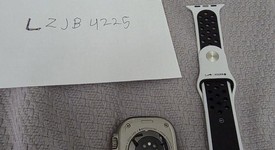 Good
													Apple Watch Ultra 2 49mm - Unlocked, Natural, A2986, photo 4 of 9