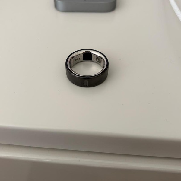 Oura Ring Gen 4 - Stealth, Size 9