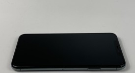 Good
													Apple iPhone 11 Pro Max - AT&T, Green, 64 GB, A2161, photo 5 of 6