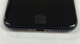 Mint
													Apple iPhone SE 3rd Gen 2022 - Unlocked, Midnight, 64 GB, A2595, photo 3 of 7