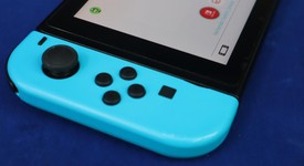 Fair
													Nintendo Switch - Red & Blue, 32 GB, photo 3 of 9