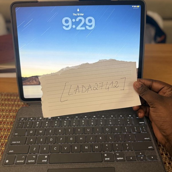 Apple iPad Pro 12.9 inch 4th Gen 2020 - Unlocked, 128 GB, Gray, A2069