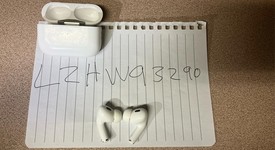 Used
													Apple AirPods Pro 2nd Gen - USB-C, photo 4 of 5