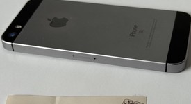 Good
													Apple iPhone SE 1st Gen 2016 - Unlocked, Grey, 64 GB, A1662, photo 5 of 7