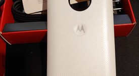 Mint
													Moto Z4 - Unlocked, Gray, 128 GB, 4 GB, photo 3 of 4