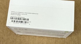 New
													Apple AirPods Pro 3, photo 2 of 4