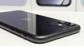 Fair
													Apple iPhone 11 - Unlocked, Black, 64 GB, A2111, photo 4 of 11