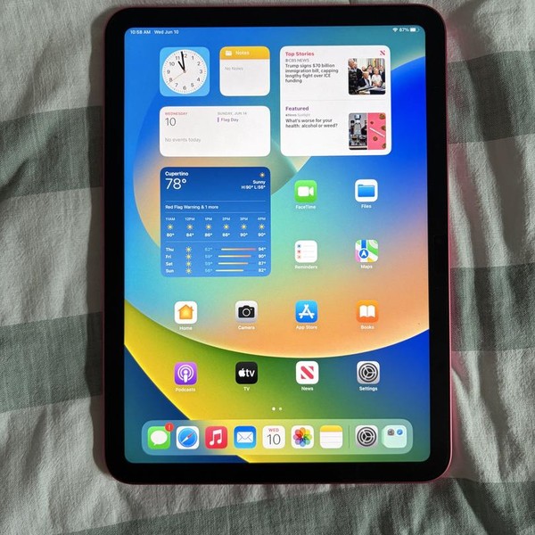 Apple iPad (10th Gen) - Wi-Fi, 64 GB, Pink, A2696
