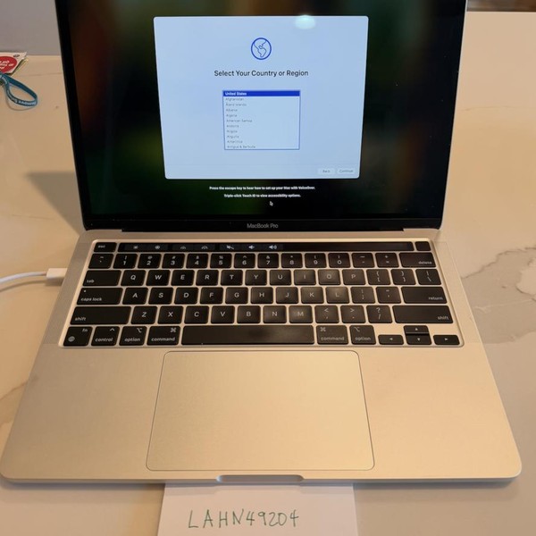 MacBook Pro 2020 - 13 inch - 256 GB, Silver, 8 GB, Apple M1