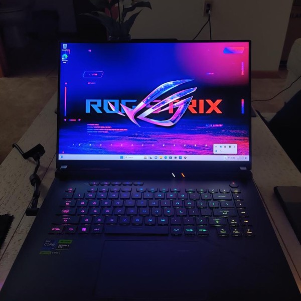 Asus ROG Strix SCAR 16 (2023) G634 - 2 TB, Black, 32 GB, Intel Core i9
