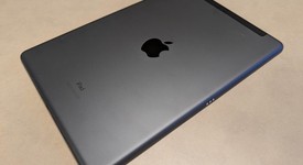 Good
													Apple iPad 7th Gen - Verizon, Gray, 32 GB, A2200, photo 5 of 5