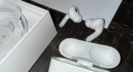 Used
													Apple AirPods Pro 2 - Lightning, photo 2 of 2