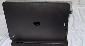 Mint
													Apple iPad Pro 13" (M4) 2024 - Unlocked, Black, 256 GB, 8 GB, A2926, Standard Glass, photo 2 of 8